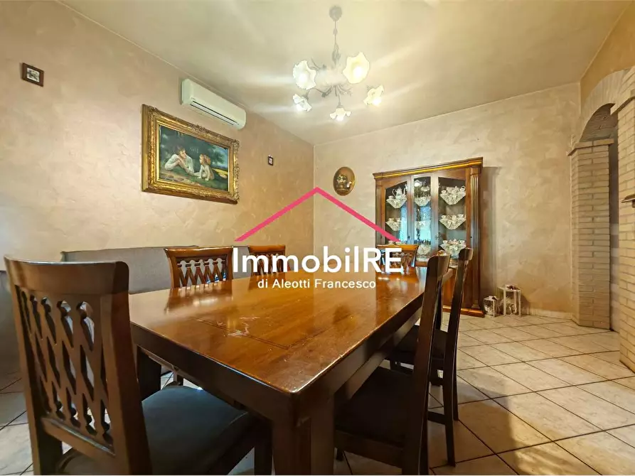Immagine 22 di Casa indipendente in vendita  a Reggio Nell'emilia
