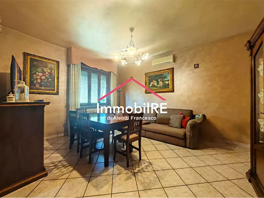 Immagine 20 di Casa indipendente in vendita  a Reggio Nell'emilia