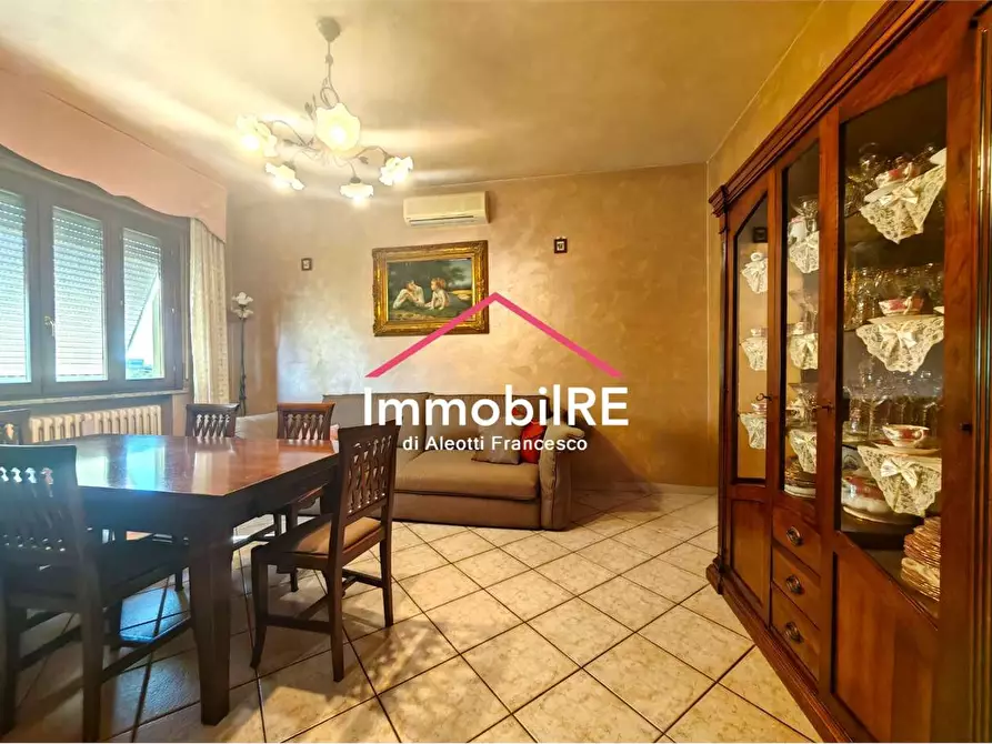 Immagine 21 di Casa indipendente in vendita  a Reggio Nell'emilia