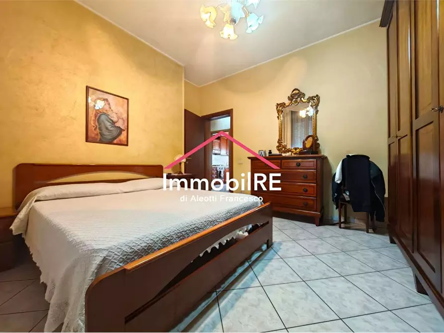 Immagine 17 di Casa indipendente in vendita  a Reggio Nell'emilia