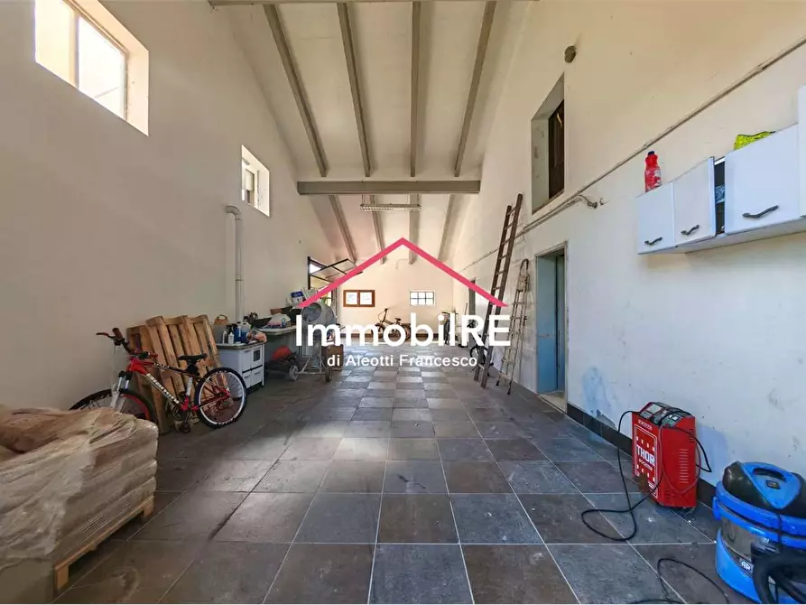 Immagine 43 di Casa indipendente in vendita  a Reggio Nell'emilia