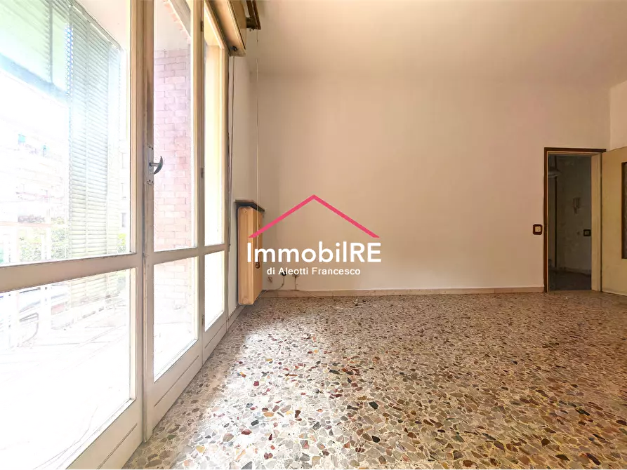 Immagine 6 di Appartamento in vendita  a Reggio Nell'emilia