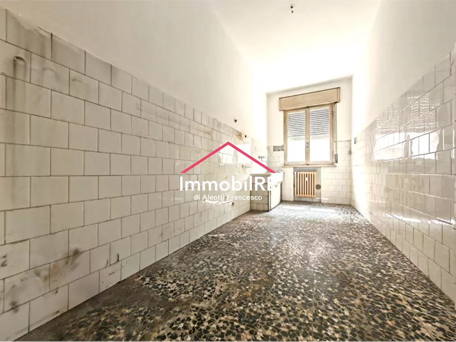 Immagine 12 di Appartamento in vendita  a Reggio Nell'emilia