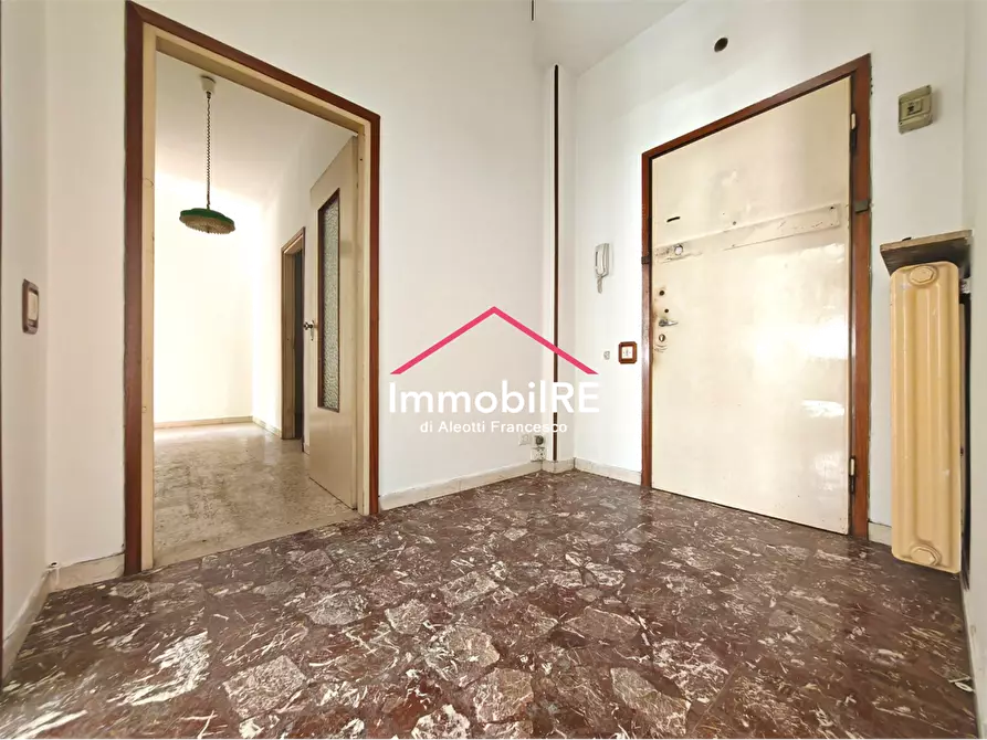Immagine 2 di Appartamento in vendita  a Reggio Nell'emilia
