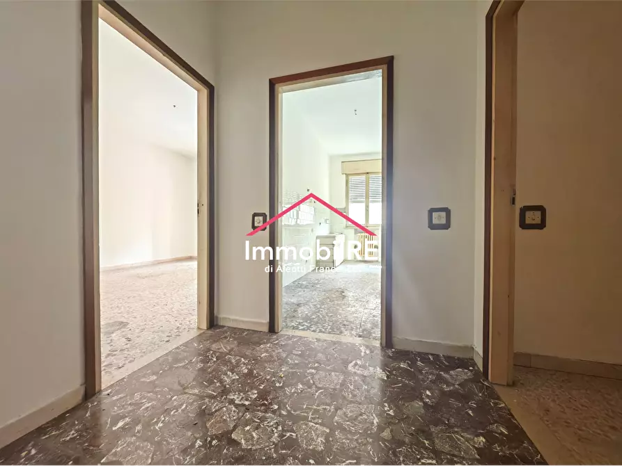 Immagine 3 di Appartamento in vendita  a Reggio Nell'emilia