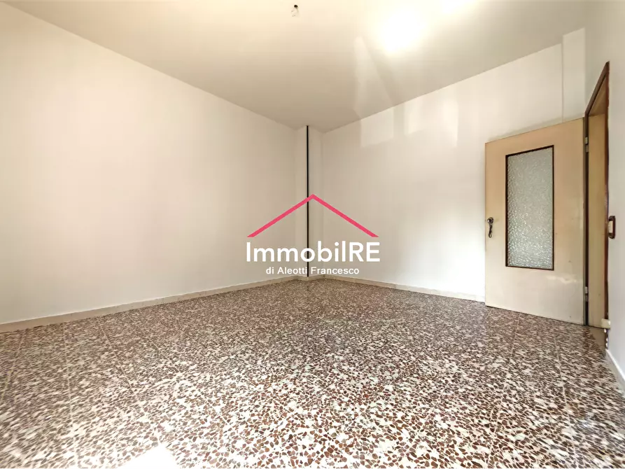 Immagine 29 di Appartamento in vendita  a Reggio Nell'emilia