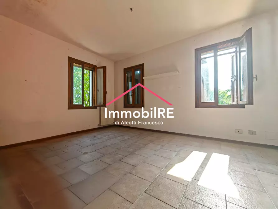Immagine 34 di Rustico / casale in vendita  a Reggio Nell'emilia
