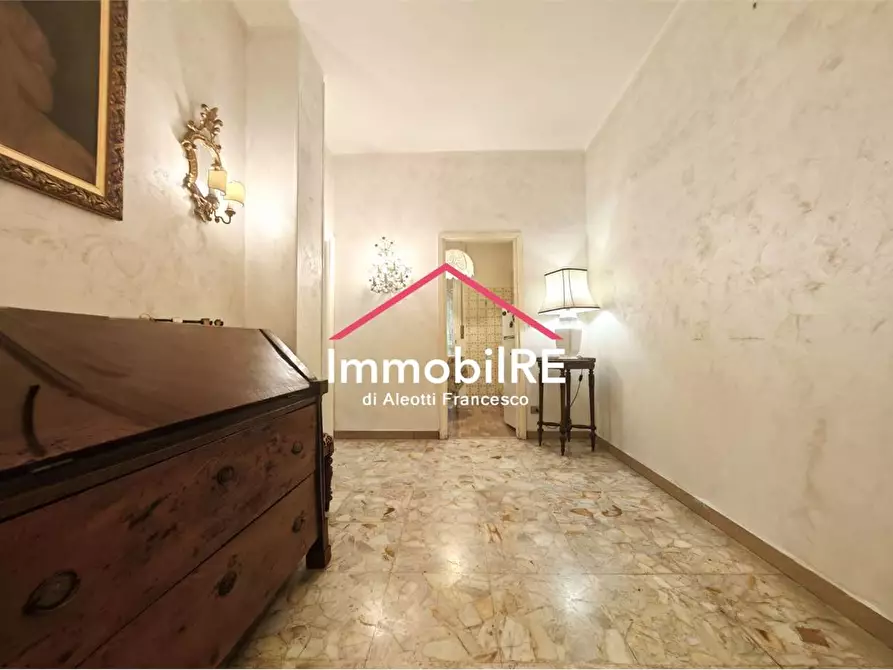 Immagine 9 di Appartamento in vendita  a Reggio Nell'emilia