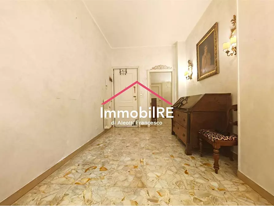 Immagine 17 di Appartamento in vendita  a Reggio Nell'emilia
