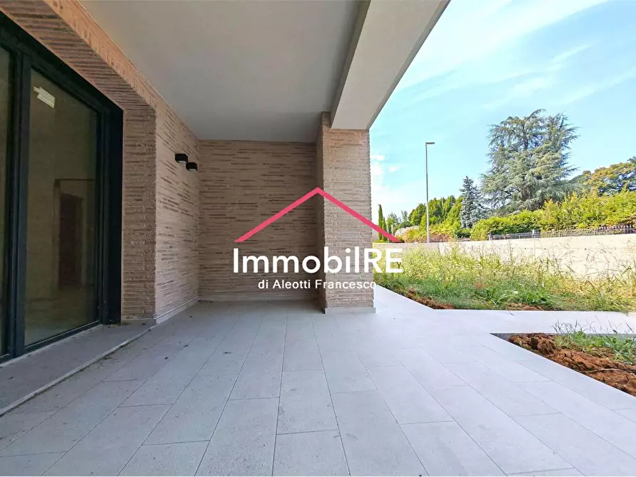 Immagine 2 di Appartamento in vendita  a Reggio Nell'emilia