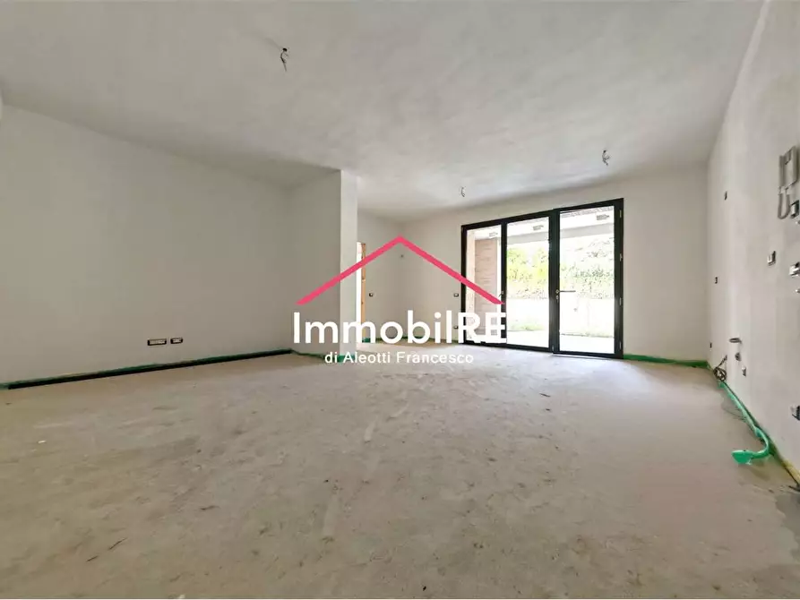 Immagine 6 di Appartamento in vendita  a Reggio Nell'emilia