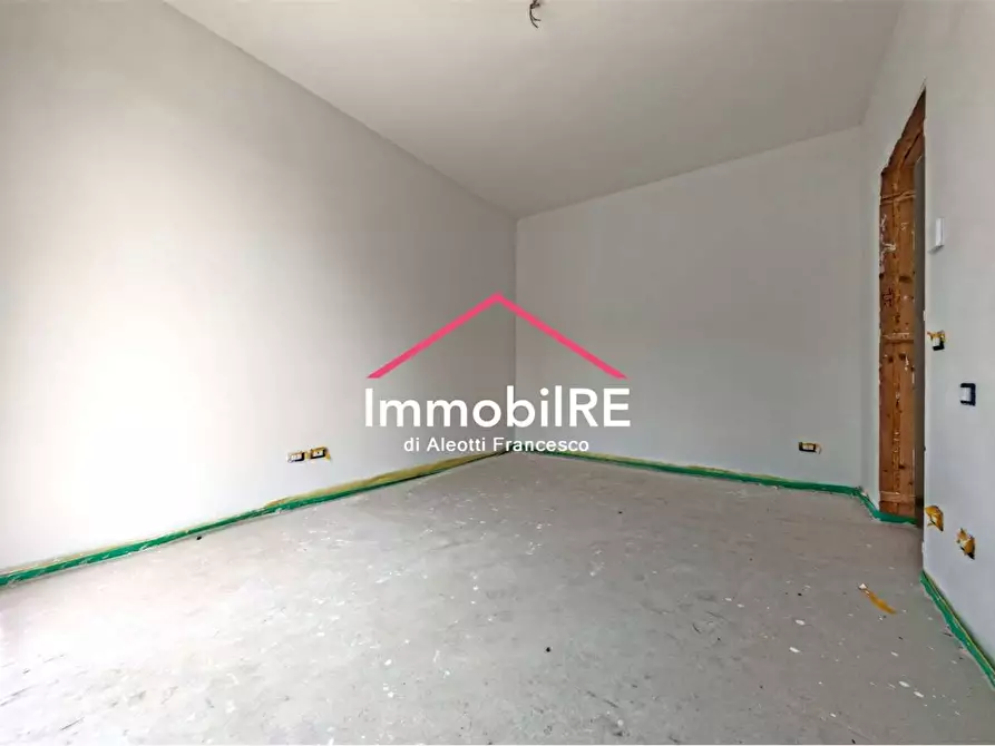 Immagine 21 di Appartamento in vendita  a Reggio Nell'emilia
