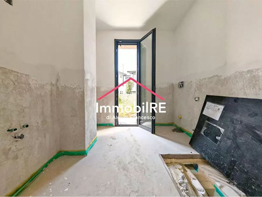 Immagine 22 di Appartamento in vendita  a Reggio Nell'emilia