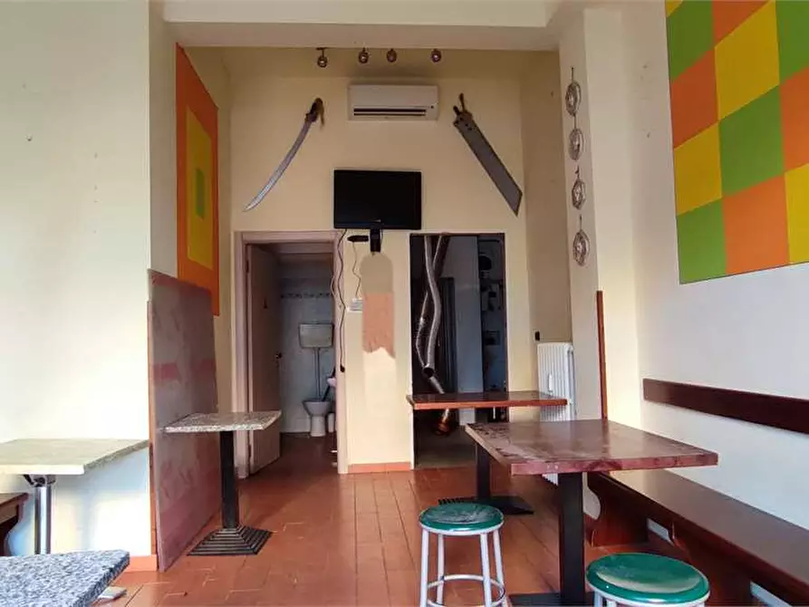 Immagine 2 di Negozio in affitto  in Via Donnini  105 a Livorno