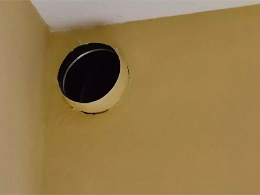 Immagine 14 di Negozio in affitto  in Via De Larderel  30 a Livorno