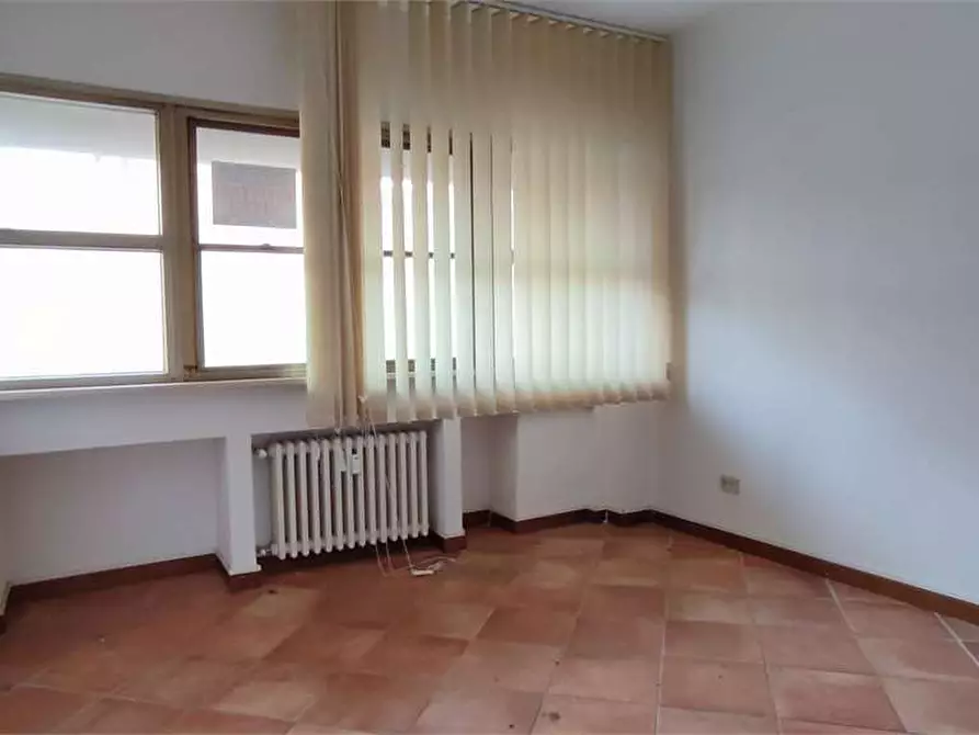 Immagine 12 di Ufficio in affitto  in Scali Olandesi  38 a Livorno