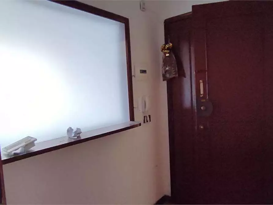 Immagine 4 di Ufficio in affitto  in Scali Olandesi  38 a Livorno