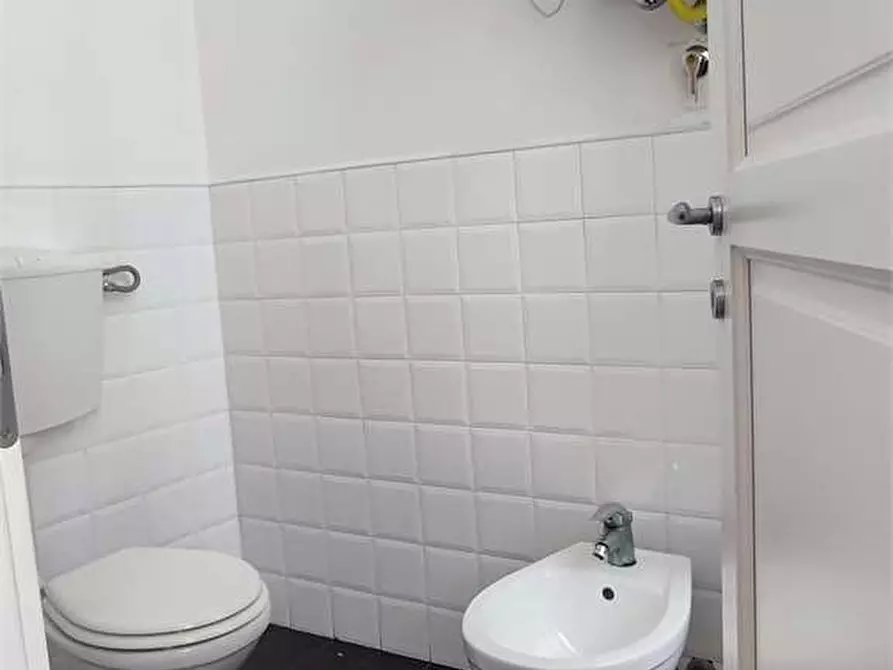 Immagine 17 di Ufficio in affitto  in Via degli Scali della Dogana D'Acqua 30 a Livorno