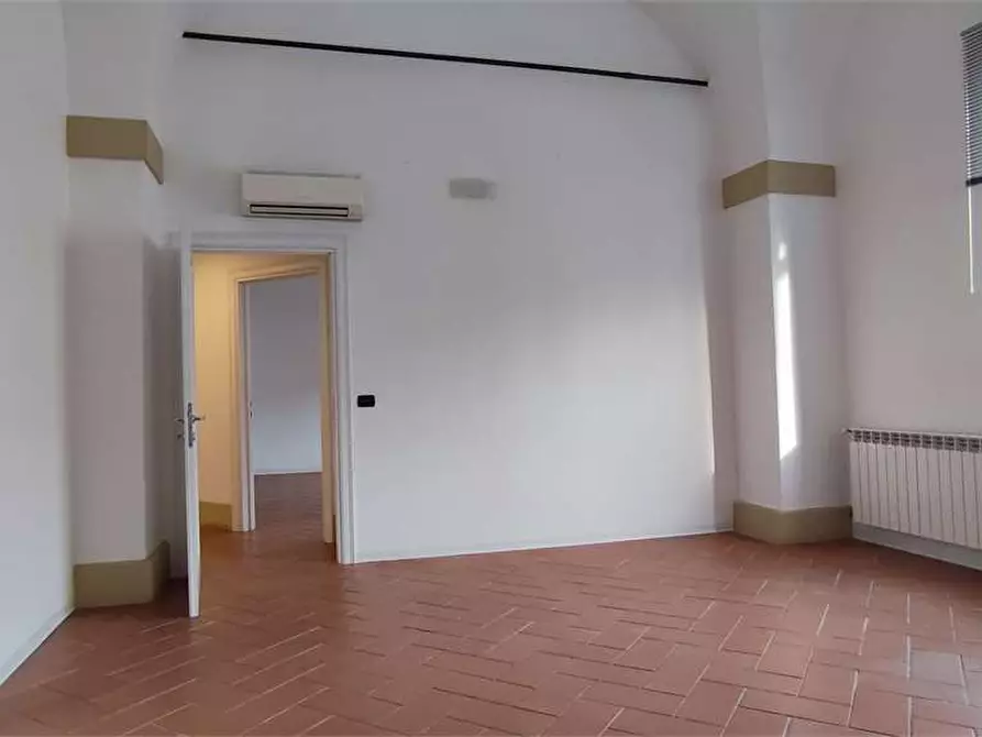 Immagine 11 di Ufficio in affitto  in Via degli Scali della Dogana D'Acqua 30 a Livorno