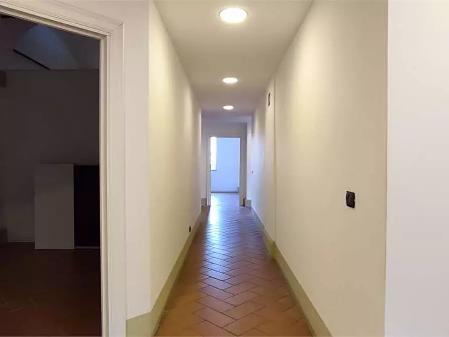 Immagine 12 di Ufficio in affitto  in Via degli Scali della Dogana D'Acqua 30 a Livorno