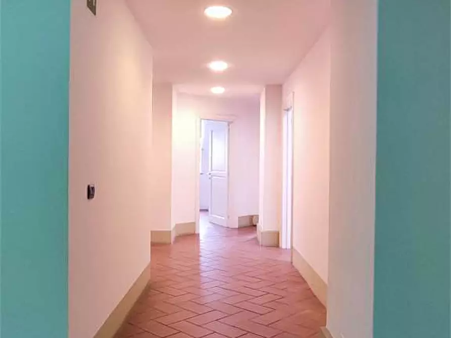 Immagine 13 di Ufficio in affitto  in Via degli Scali della Dogana D'Acqua 30 a Livorno