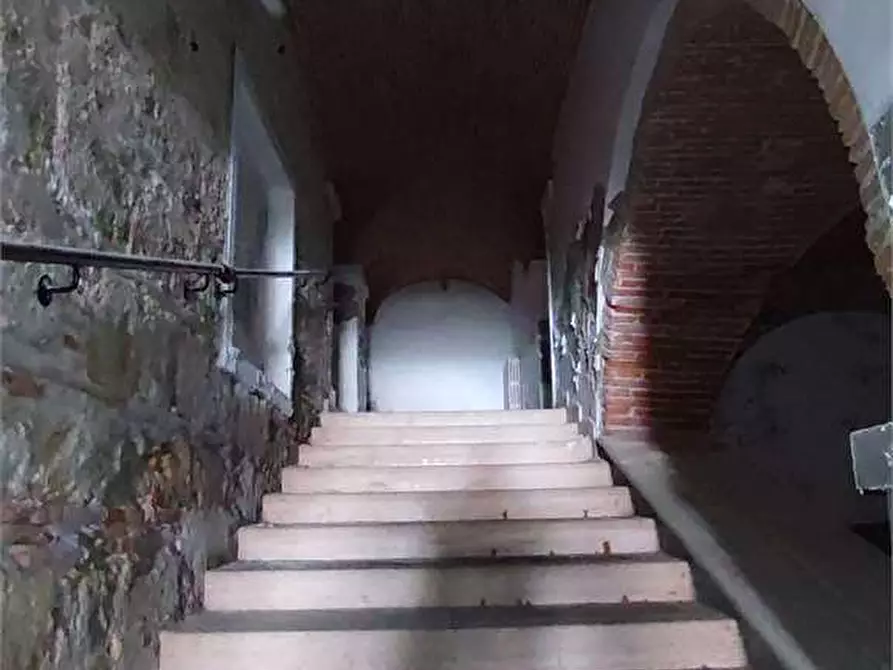 Immagine 2 di Negozio in vendita  in Scali Manzoni 49 a Livorno