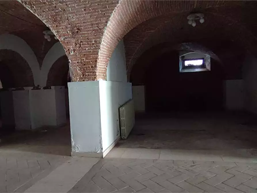 Immagine 3 di Negozio in vendita  in Scali Manzoni 49 a Livorno