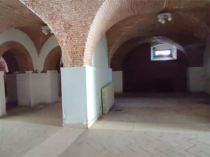 Immagine 5 di Negozio in vendita  in Scali Manzoni 49 a Livorno