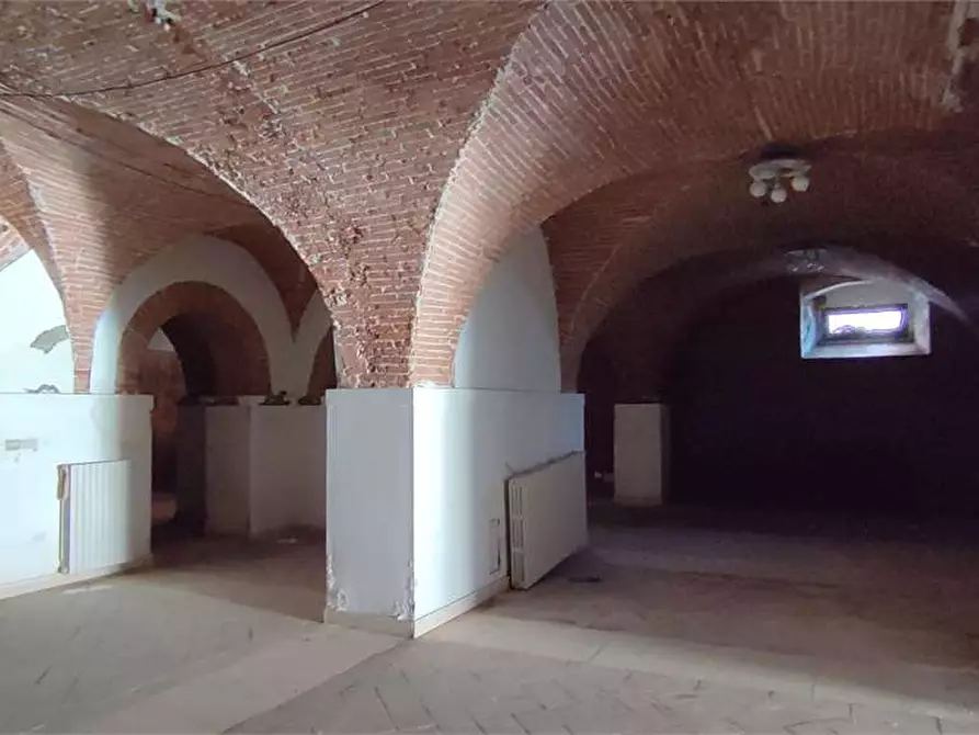 Immagine 6 di Negozio in vendita  in Scali Manzoni 49 a Livorno