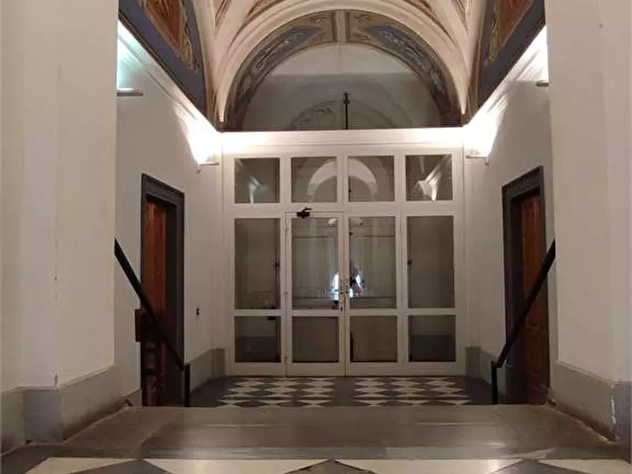 Immagine 11 di Negozio in vendita  in Scali Manzoni 49 a Livorno