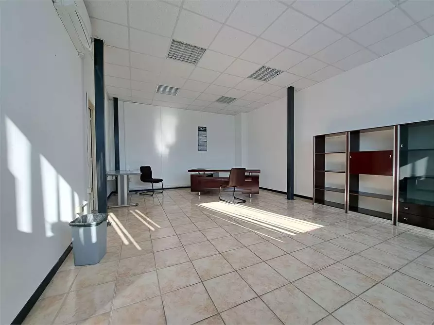 Immagine 1 di Ufficio in affitto  in Via degli Arrotini 2 a Livorno