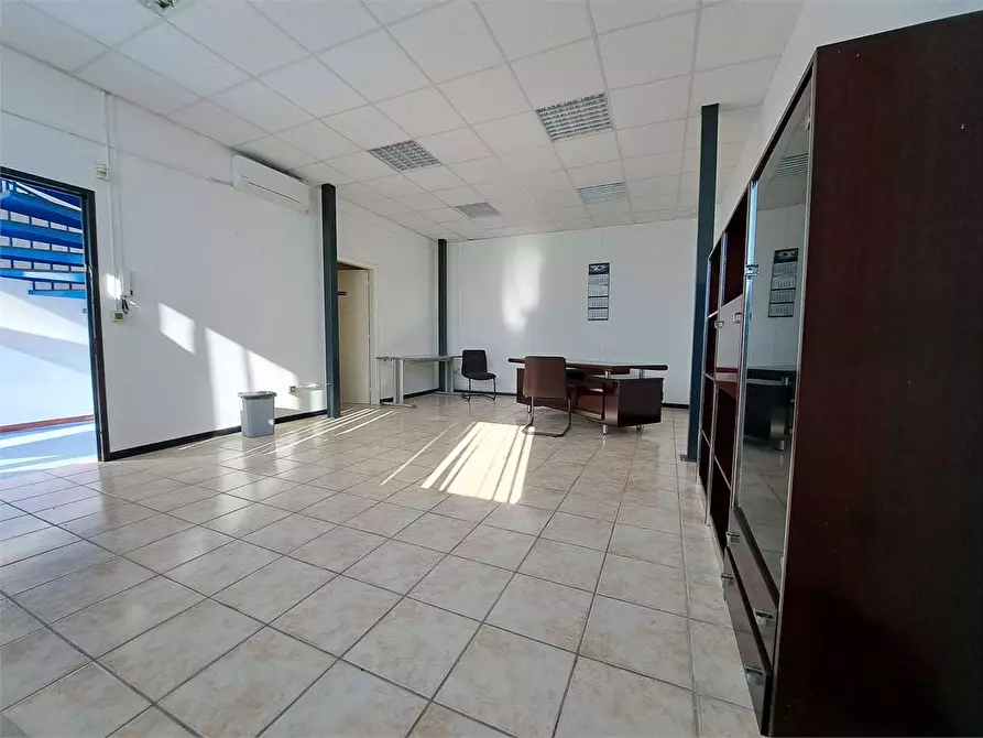 Immagine 2 di Ufficio in affitto  in Via degli Arrotini 2 a Livorno