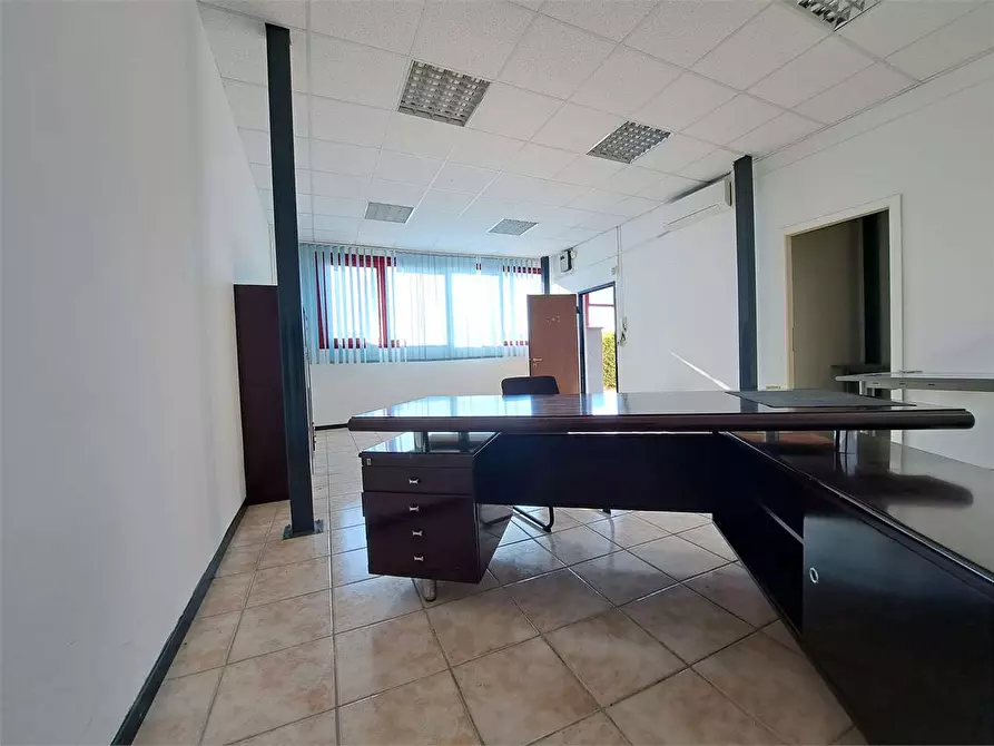 Immagine 7 di Ufficio in affitto  in Via degli Arrotini 2 a Livorno