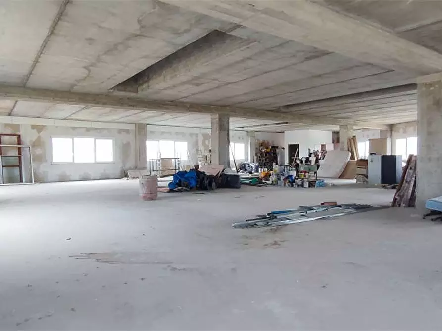 Immagine 9 di Capannone industriale in affitto  in Via Boccherini  a Livorno