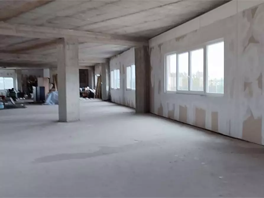 Immagine 13 di Capannone industriale in affitto  in Via Boccherini  a Livorno