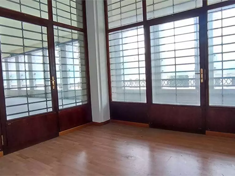 Immagine 18 di Ufficio in affitto  in Via Cogorrano  21 a Livorno