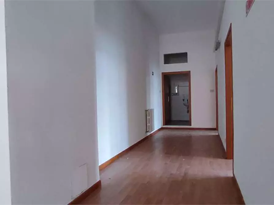 Immagine 4 di Ufficio in affitto  in Via Cogorrano  21 a Livorno