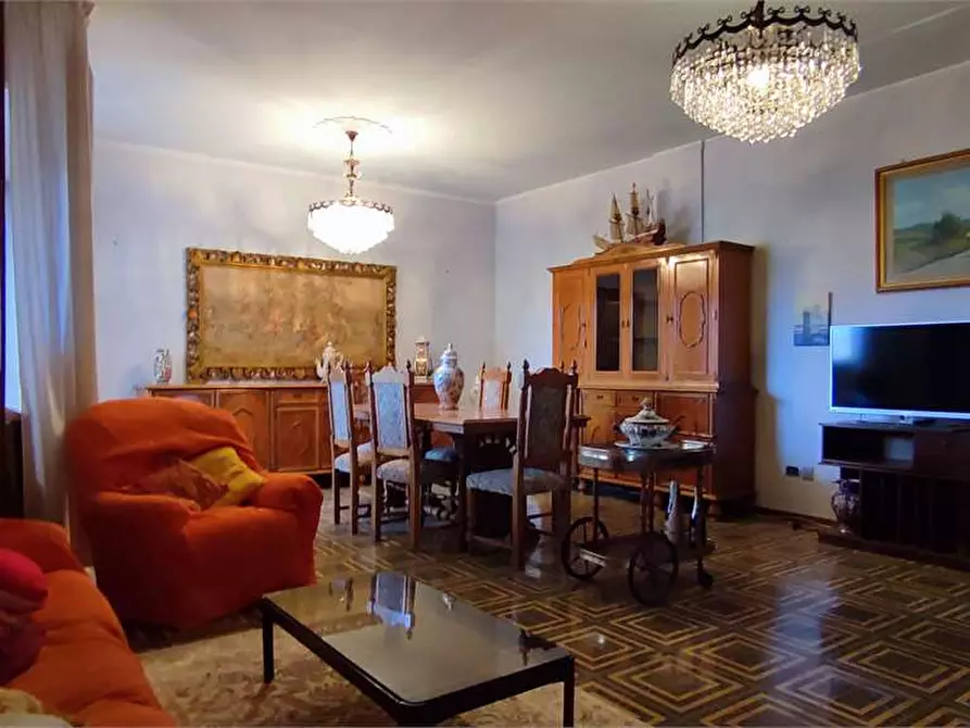 Immagine 1 di Appartamento in vendita  in Via Galileo Galilei 5 a 5 A a Livorno