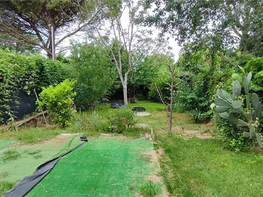 Immagine 30 di Capannone industriale in vendita  in Via Umbria  1 a Collesalvetti