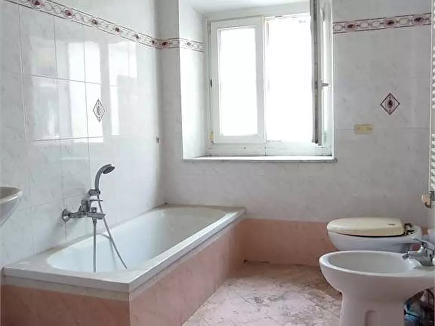 Immagine 17 di Appartamento in vendita  in Via Della Posta 86 a Livorno