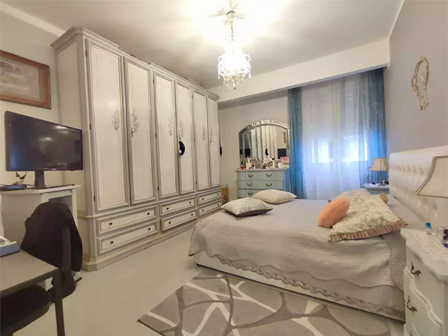 Immagine 2 di Appartamento in vendita  in Via Del Riposo 1 a Livorno