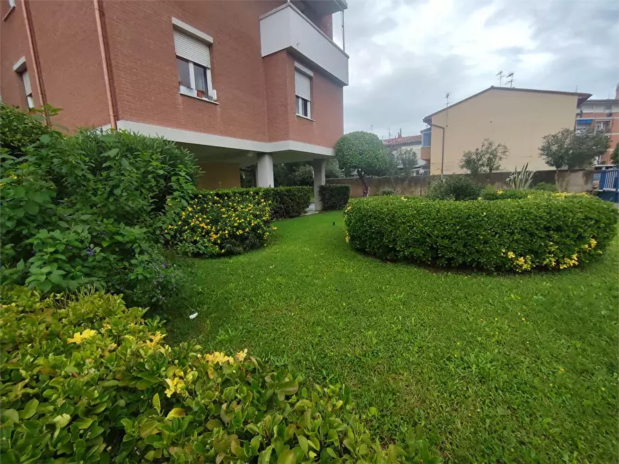 Immagine 29 di Appartamento in vendita  in Via Del Riposo 1 a Livorno