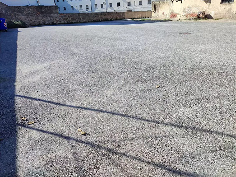Immagine 3 di Capannone industriale in affitto  in Via del Marzocco 30 a Livorno