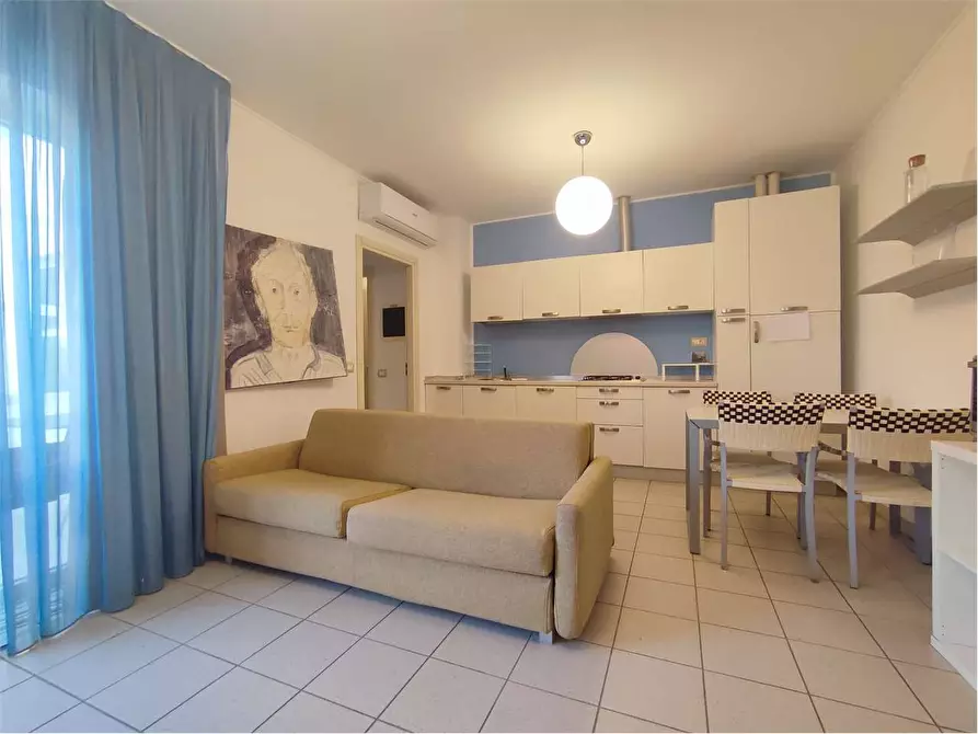 Immagine 5 di Appartamento in vendita  in Viale del Tirreno  86 D a Pisa