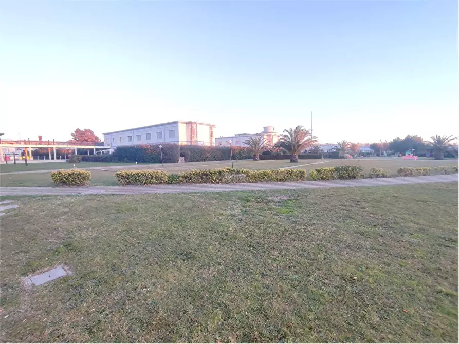 Immagine 24 di Appartamento in vendita  in Viale del Tirreno  86 D a Pisa