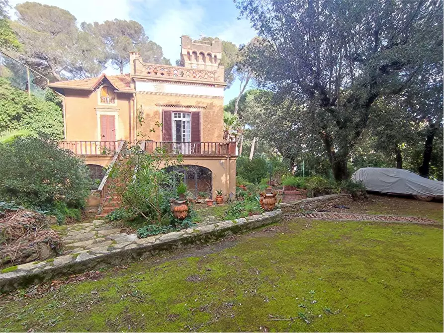Immagine 47 di Villa in vendita  in Via Livorno  a Rosignano Marittimo