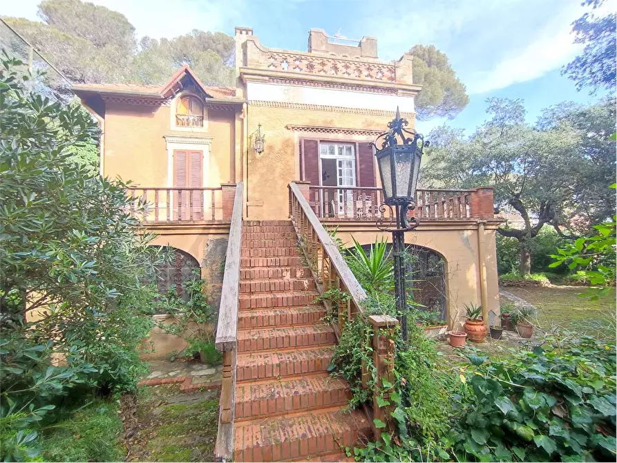 Immagine 48 di Villa in vendita  in Via Livorno  a Rosignano Marittimo