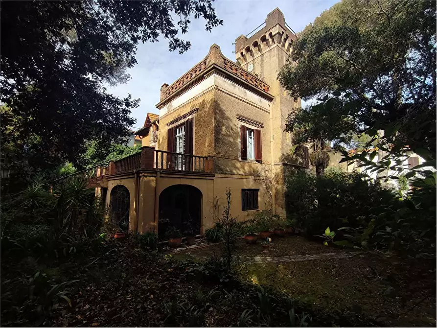 Immagine 52 di Villa in vendita  in Via Livorno  a Rosignano Marittimo