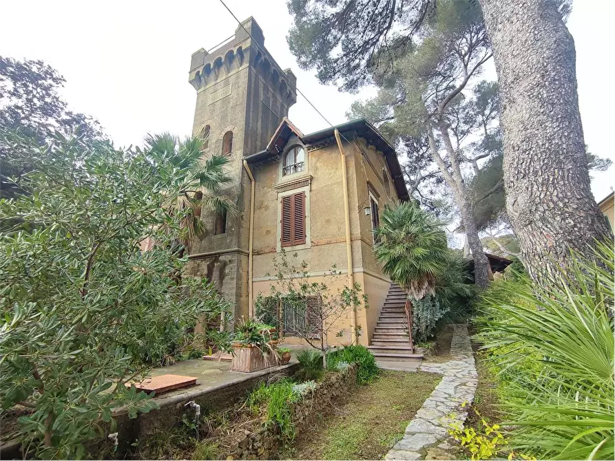 Immagine 62 di Villa in vendita  in Via Livorno  a Rosignano Marittimo
