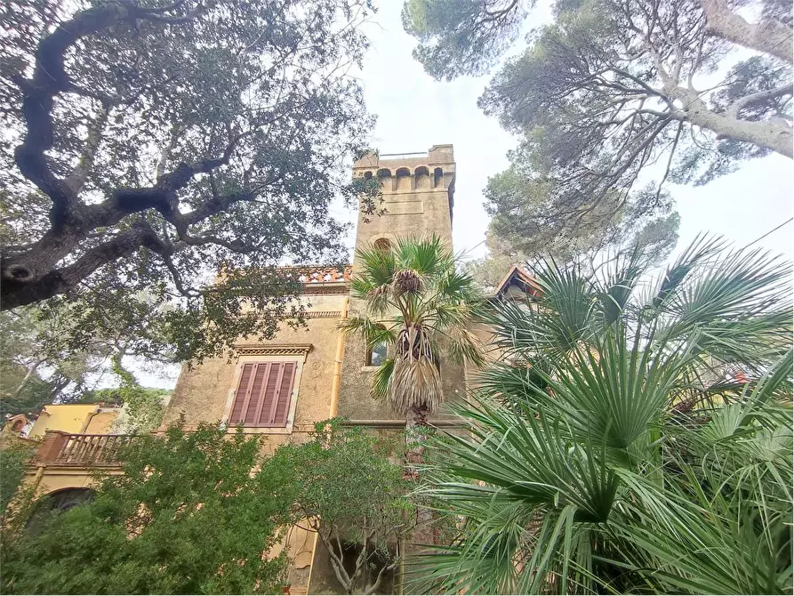 Immagine 63 di Villa in vendita  in Via Livorno  a Rosignano Marittimo